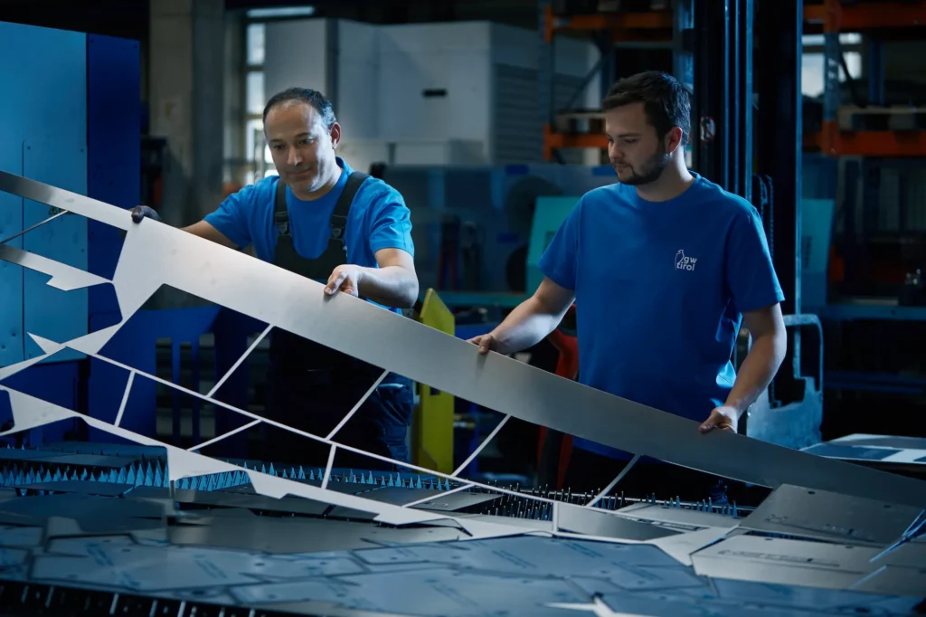 edelstahl laserzuschnitt feuerwasser