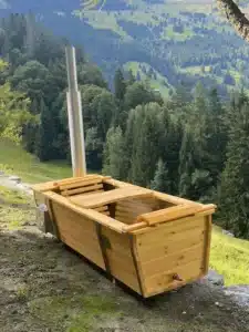Feuerwasser Outdoor-Badewanne aus V4A-Edelstahl – Privatkunde, in den Bergen