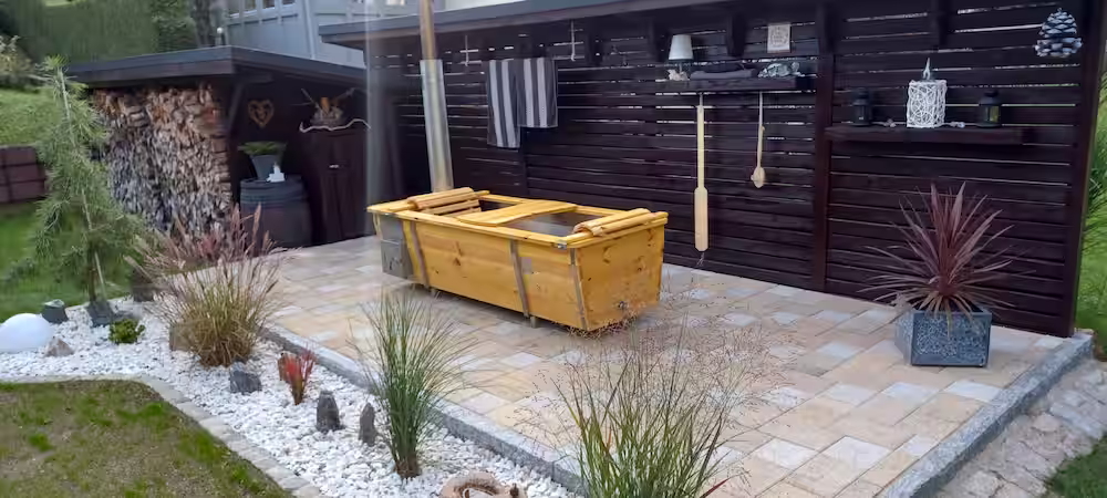 Outdoor-Badewanne
